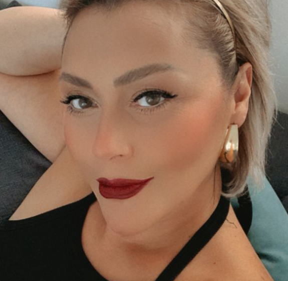 <em>Laura M.</em>